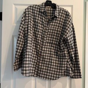 Women’s Black and grey plaid shirt